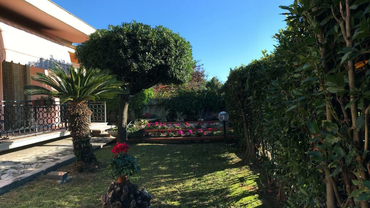 Villa Chiara Affitta Camere Каррара Экстерьер фото
